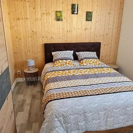Apartment Le Mauriac Veranda Plein Sud 6 Personnes